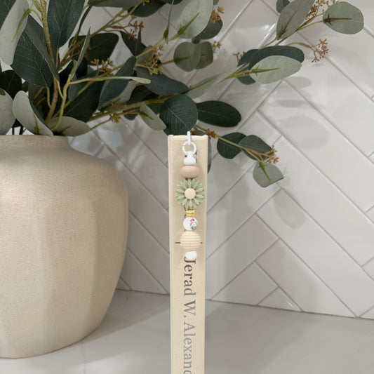 The Billie Flower Beaded Bookmark
